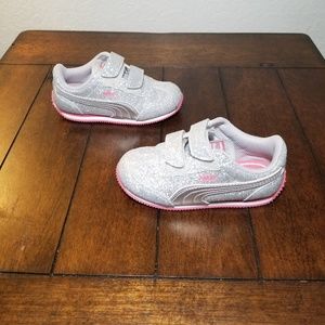 Girl Glitter Pumas